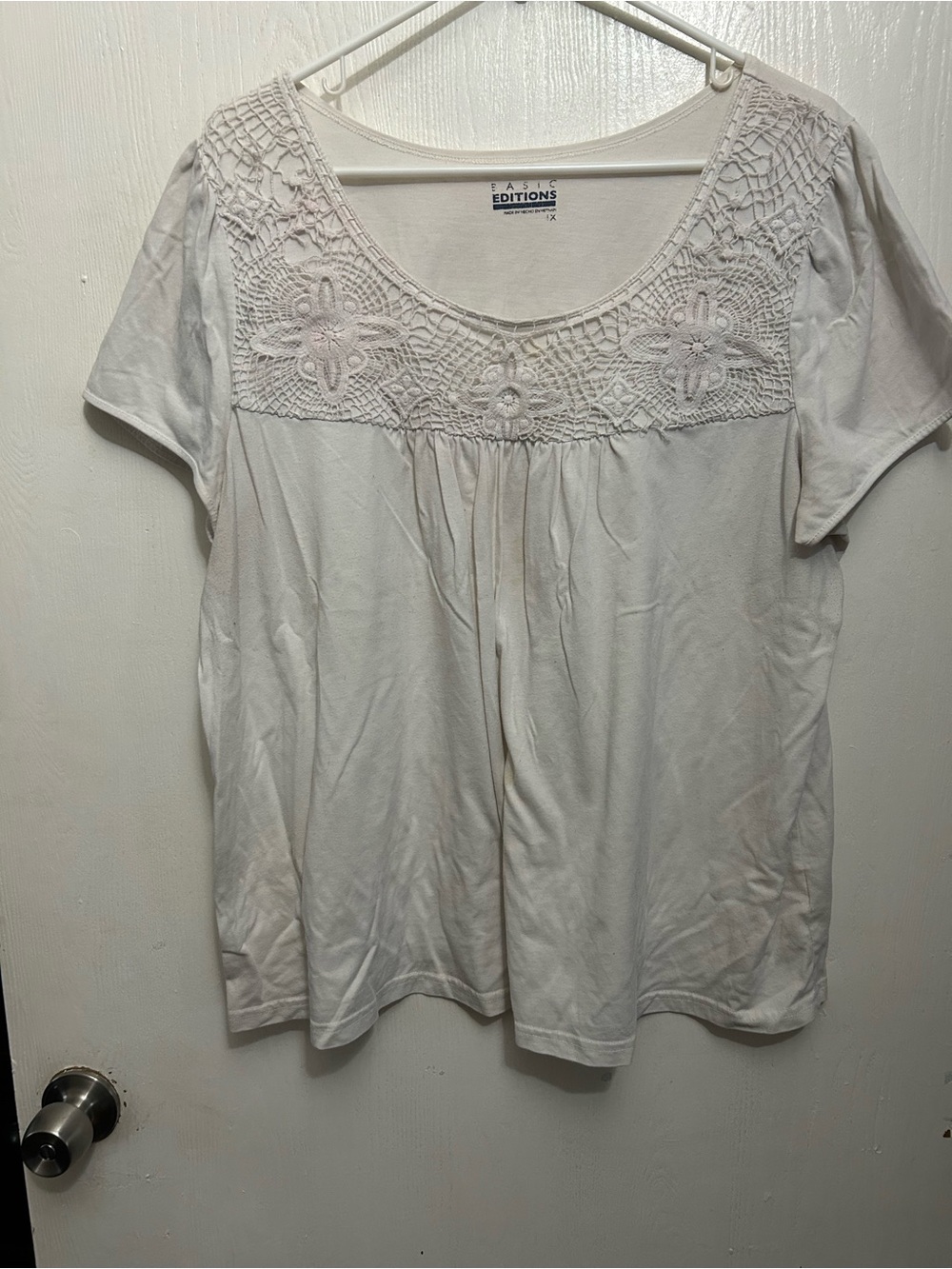 Basic Editions Cream Short-Sleeve Crochet Yoke Blouse